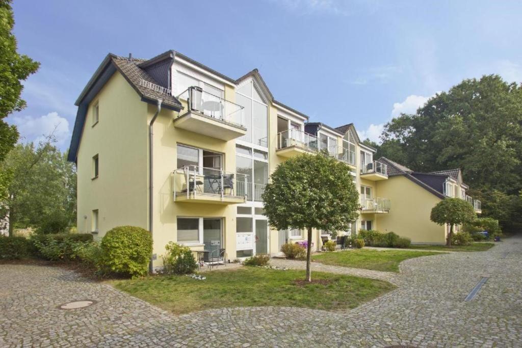 Ferienwohnung Eldena Lobbe Exterior photo